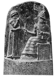 Milkau_Oberer_Teil_der_Stele_mit_dem_Text_von_Hammurapis_Gesetzescode_369-2